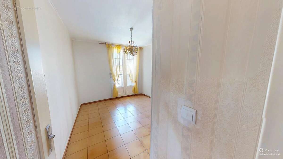 Appartement à PORT-DE-BOUC
