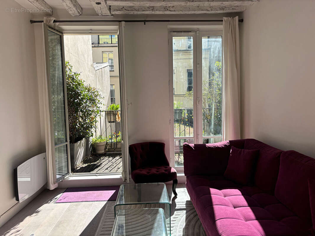 Appartement à PARIS-2E