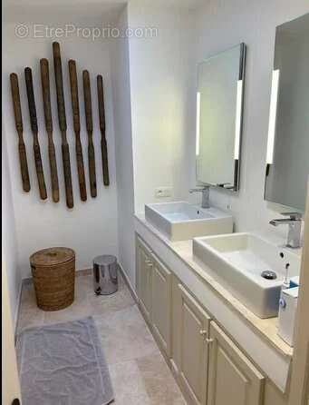 Maison à LA GARDE-FREINET