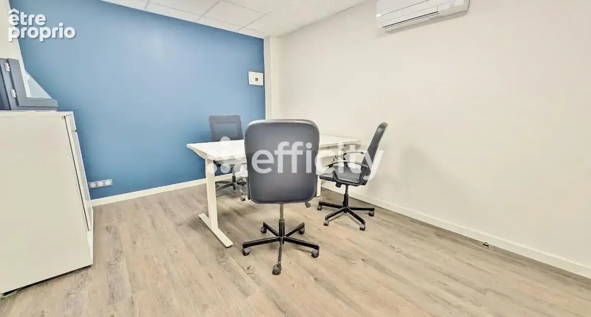 Commerce 240 m² à vendre à Les Angles (30133) - photo 4