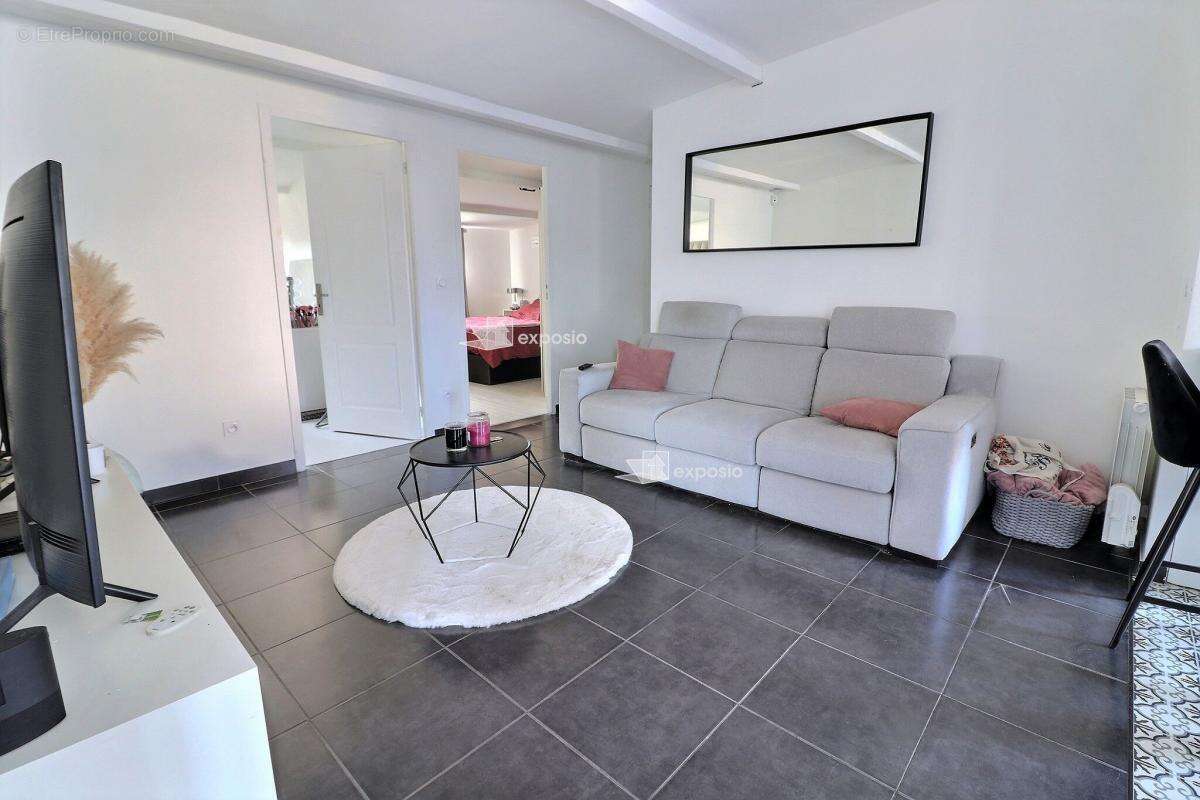 Maison à SAINT-GERMAIN-LES-ARPAJON