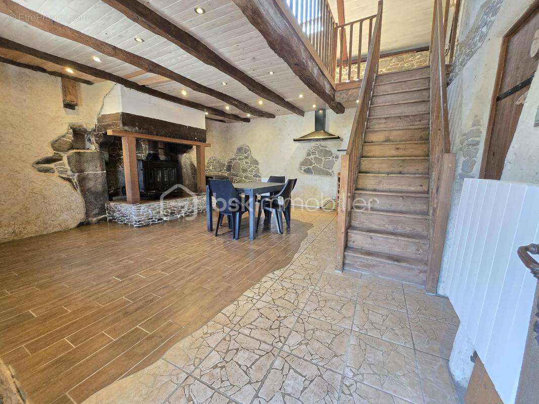 Un lieu de vie plein de charme et de possibilités ! - photo 4