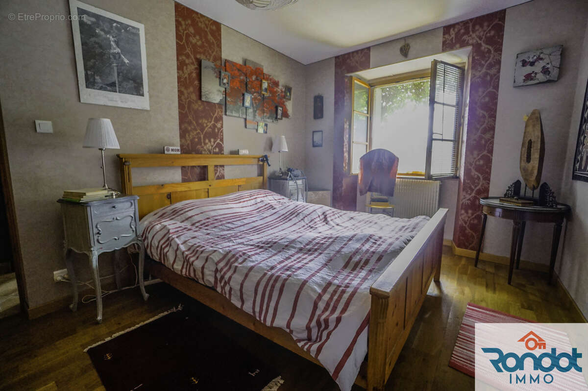 Maison à MAREY-SUR-TILLE