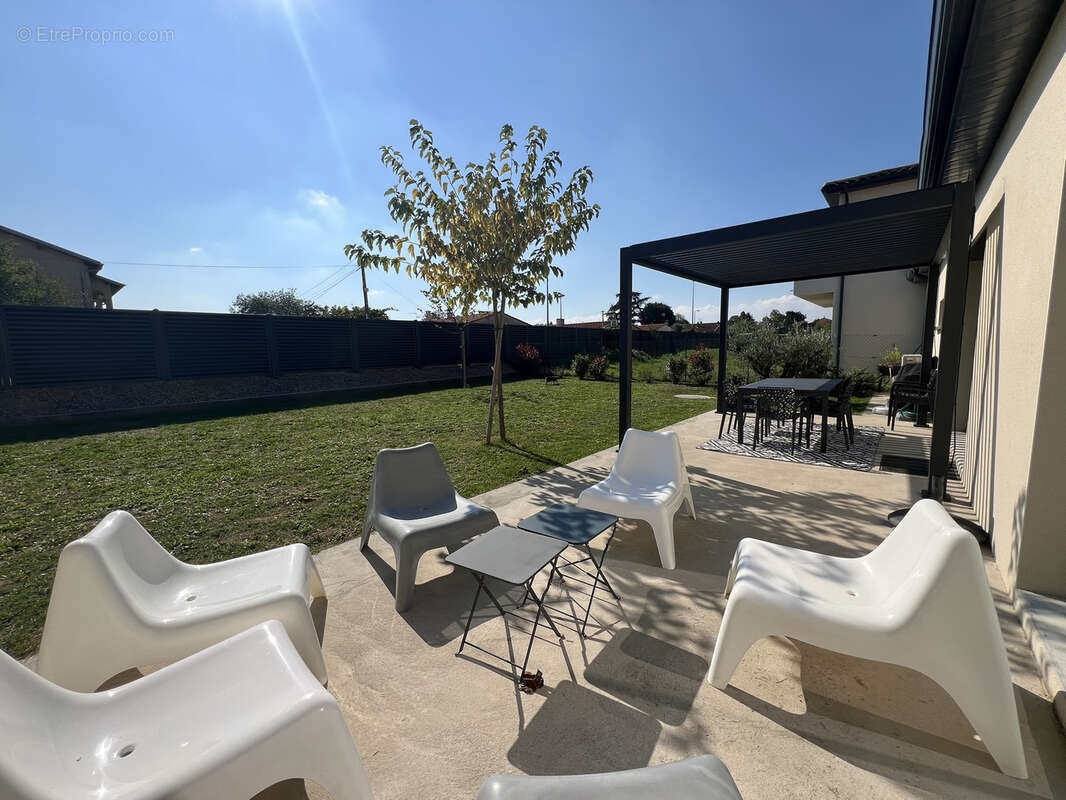 Maison à MOURS-SAINT-EUSEBE