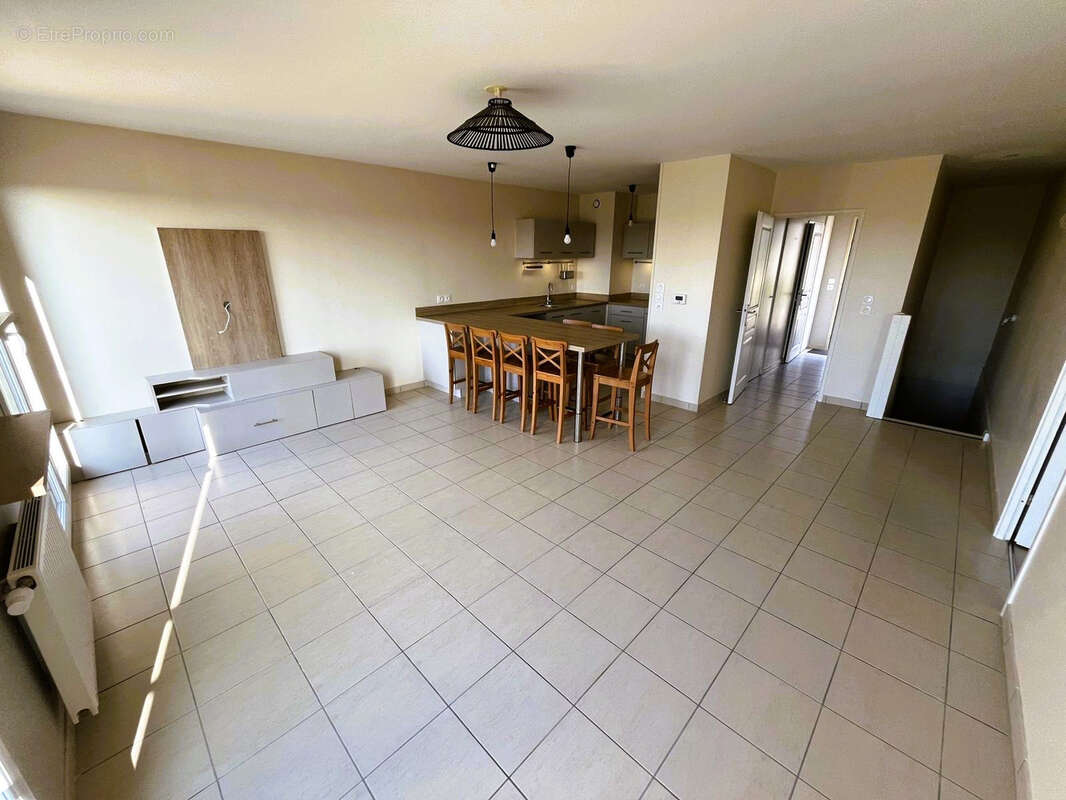 Maison à LE COUDRAY