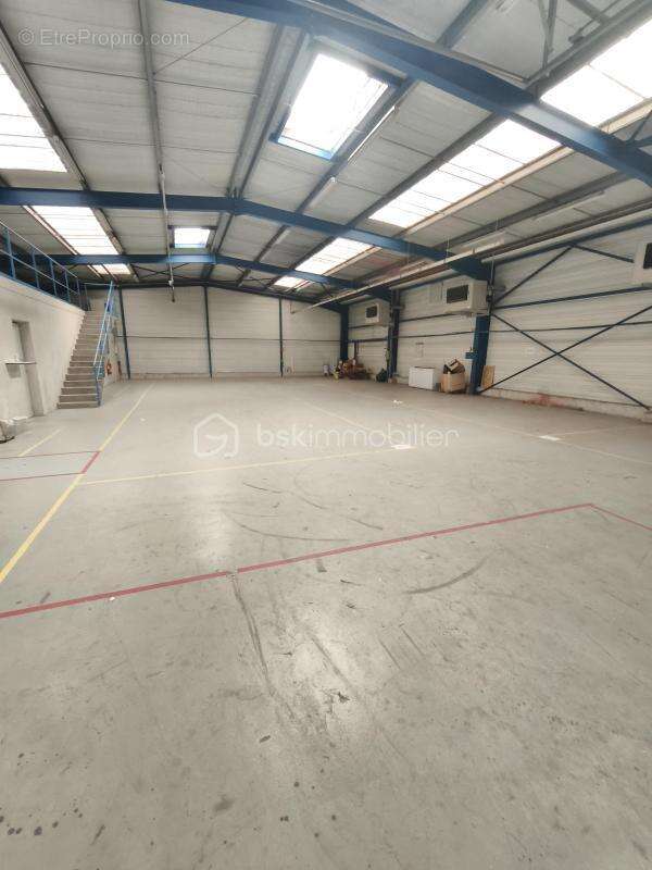 Commerce à BEAUREPAIRE