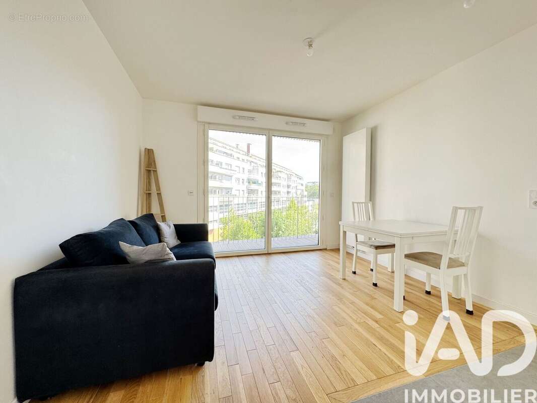 Photo 4 - Appartement à ISSY-LES-MOULINEAUX