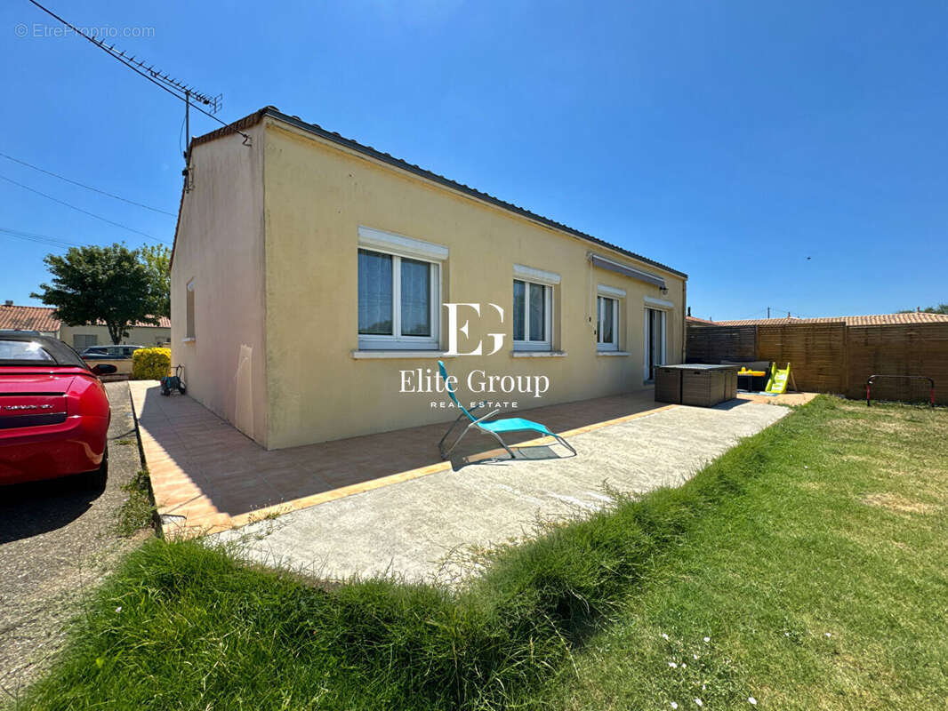 Maison à TONNAY-CHARENTE