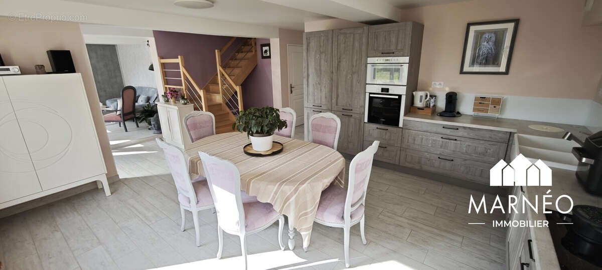 Maison 192 m² à Arcis-Sur-Aube  - photo 3