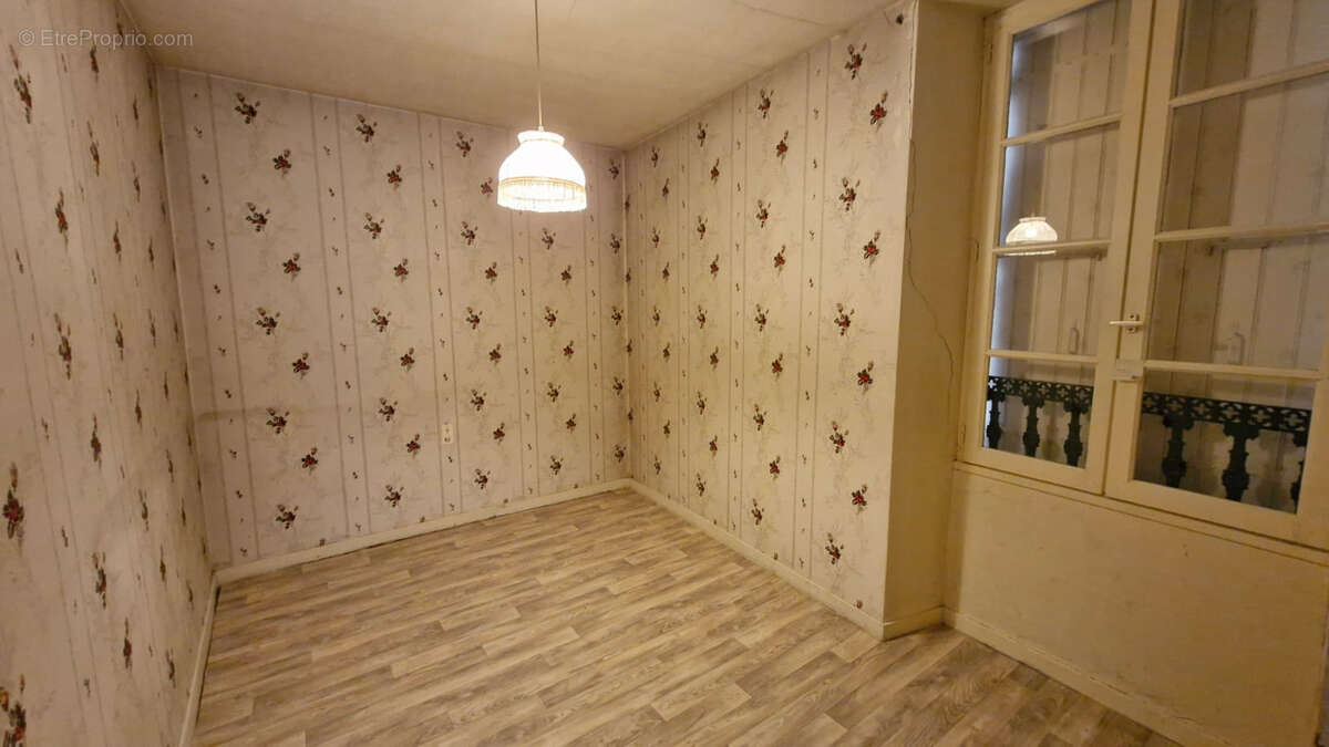 Maison à MORTAGNE-SUR-GIRONDE