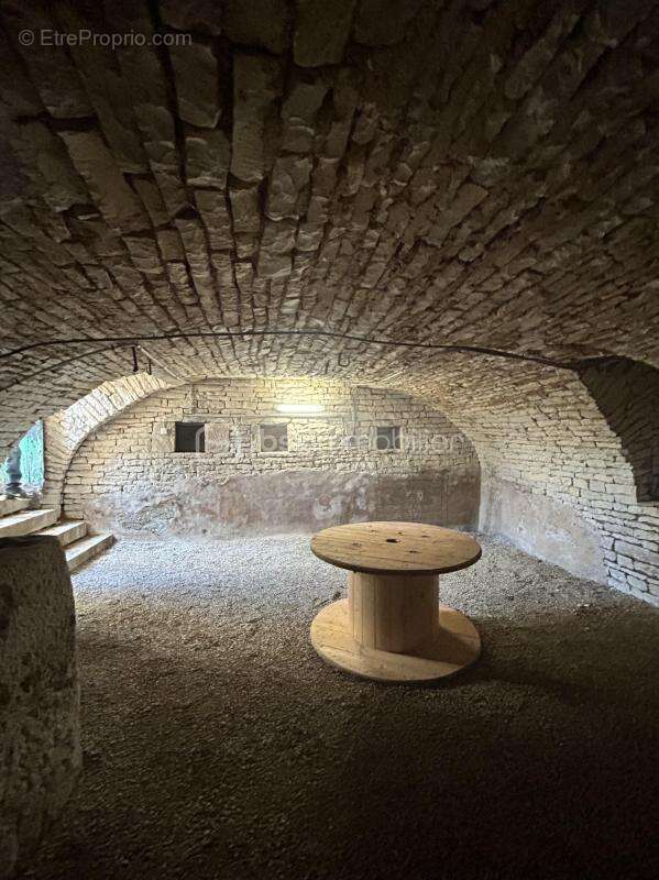 Maison à SAINT-CYR-LES-COLONS