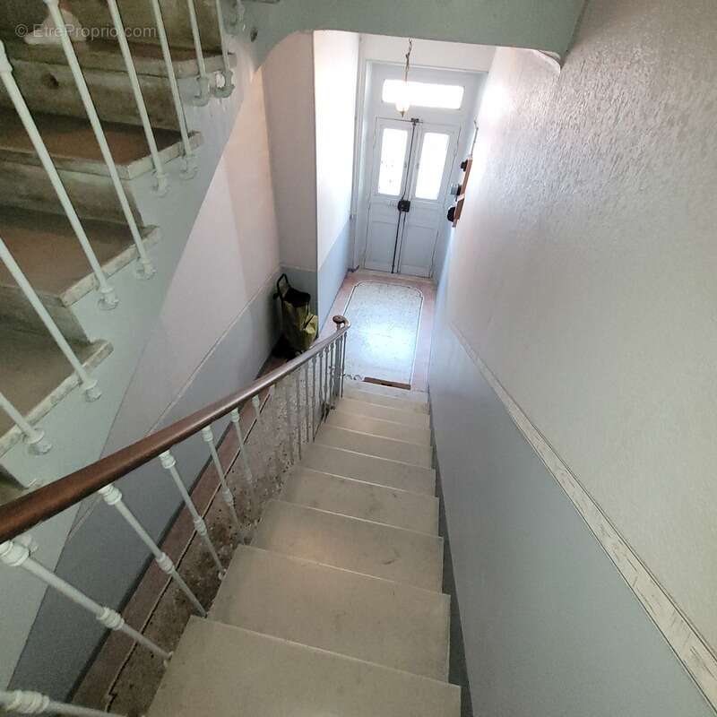 Dpt Gard (30), à vendre ALES immeuble de rapport 175m2 environ à rénover + terrain 300m² environ - photo 23
