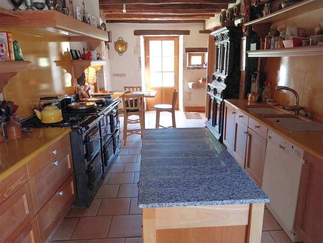 Maison à LA BUSSIERE