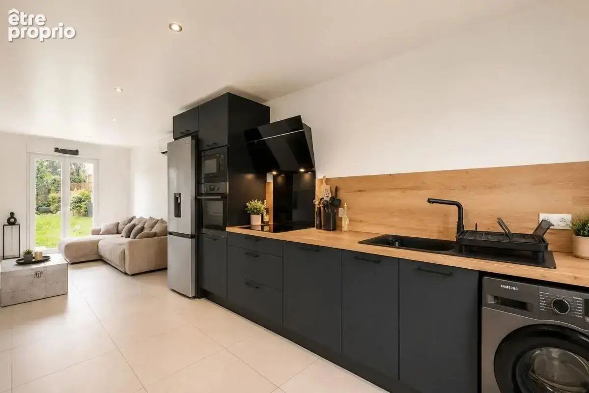 Maison de 4 pièces de 100 m² à Péroy-les-Gombries - photo 9