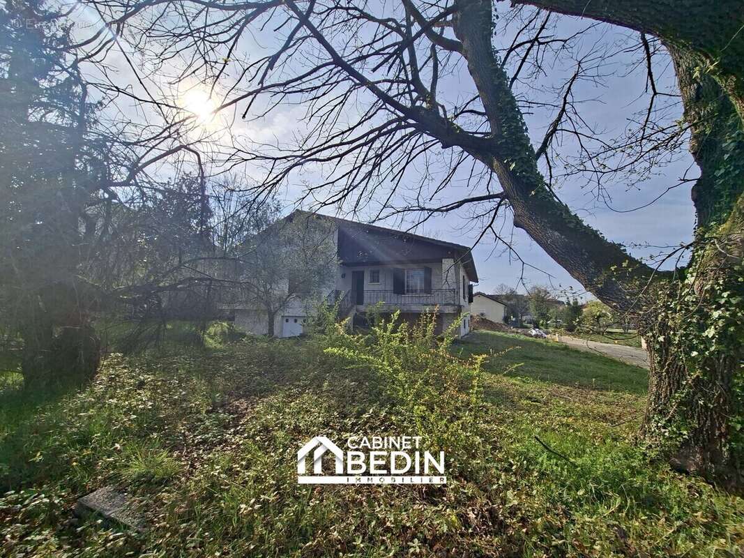 Maison à BASSENS