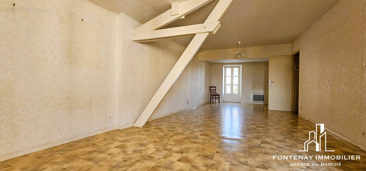 Maison à FONTENAY-LE-COMTE