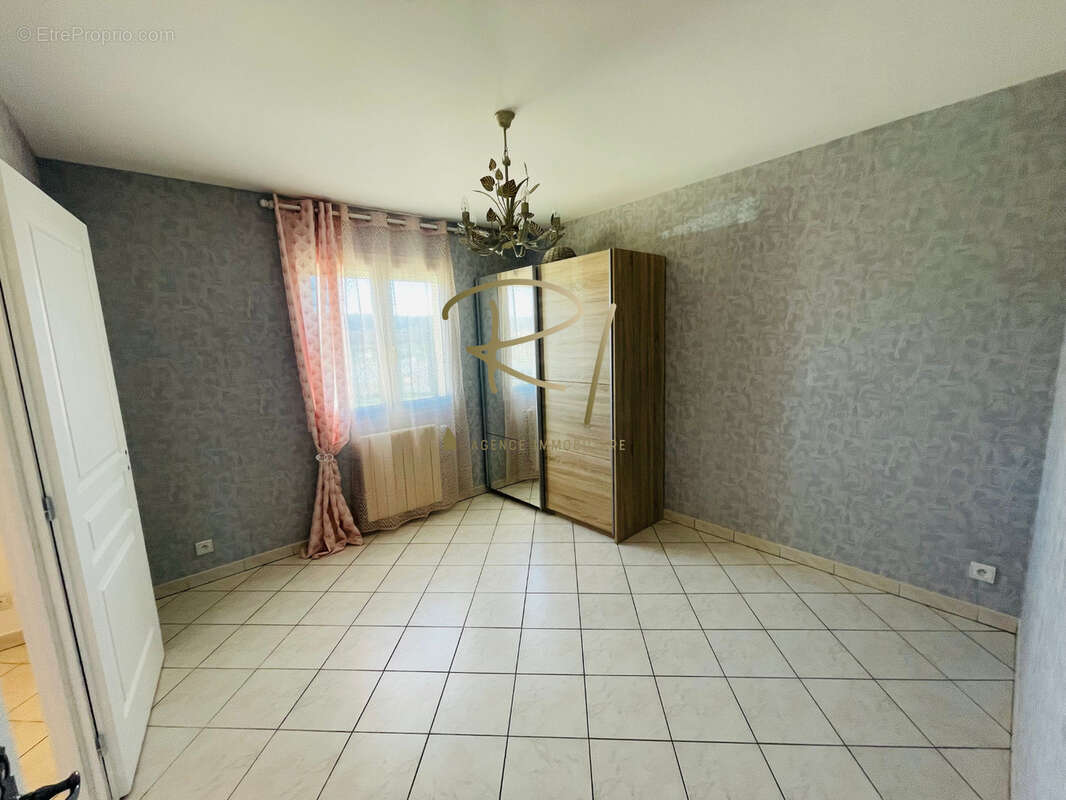 Maison à SAINT-SERNIN