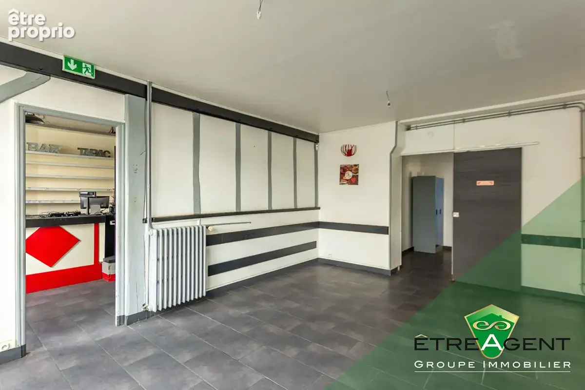 Ensemble immobilier avec commerce et trois logements indépendants - photo 5