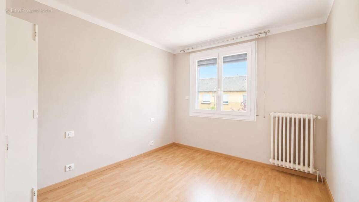 Rodez – Maison 4 chambres avec jardin, garage et cuisine d’été  - photo 12