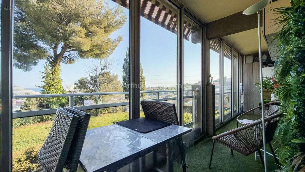Appartement à VILLENEUVE-LOUBET