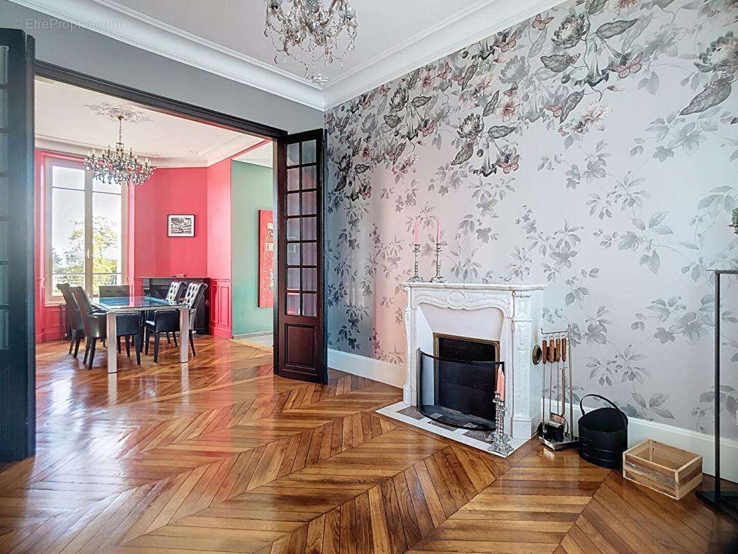 Maison à EGRISELLES-LE-BOCAGE