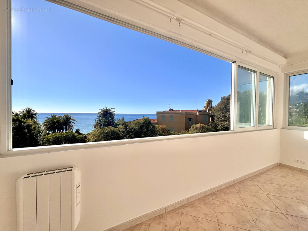 Appartement à MENTON