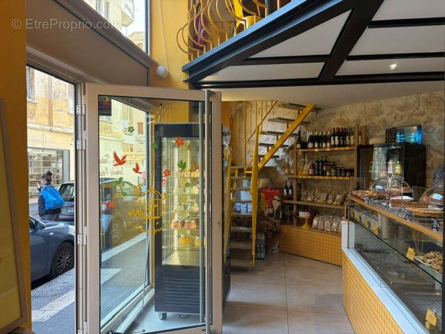 Commerce à MARSEILLE-5E