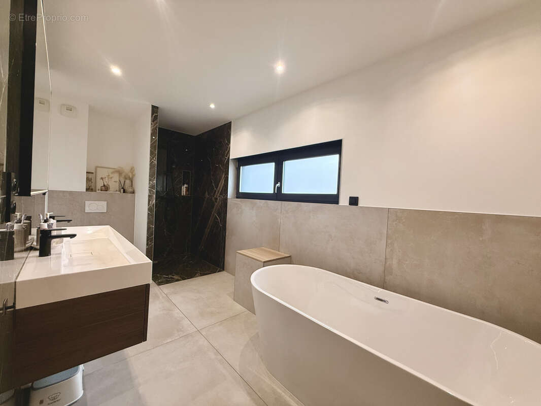 Magnifique villa contemporaine 7 pièces 13,8 ares - photo 9