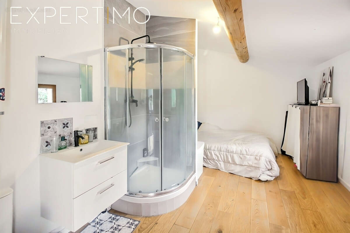 Maison à POURRIERES