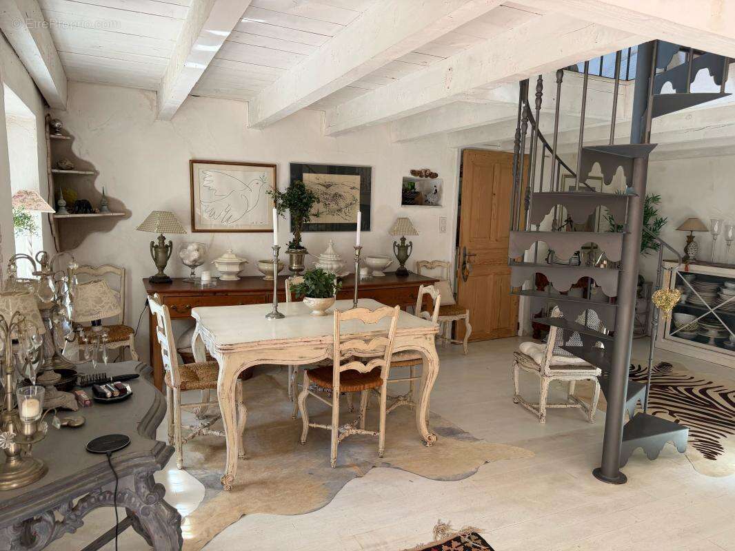 Maison à VERS-PONT-DU-GARD