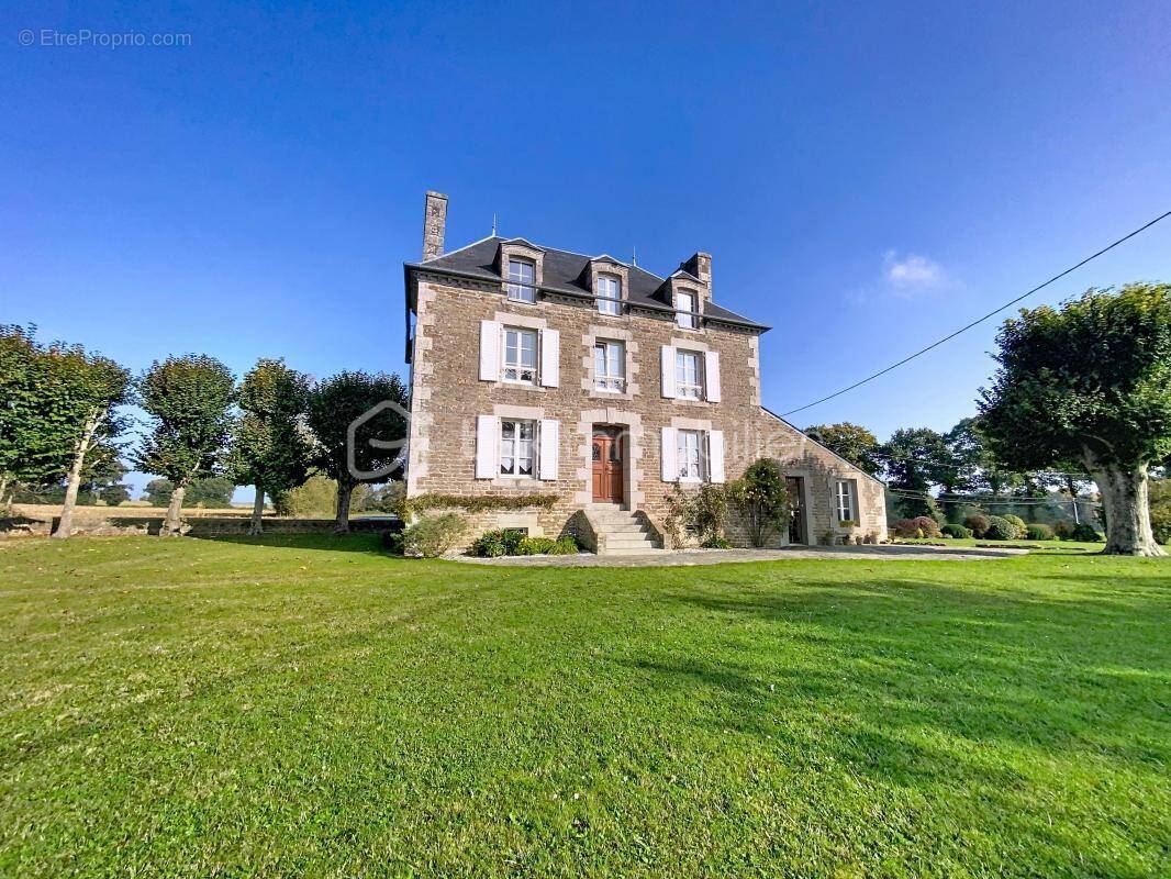 Maison à PLOUER-SUR-RANCE