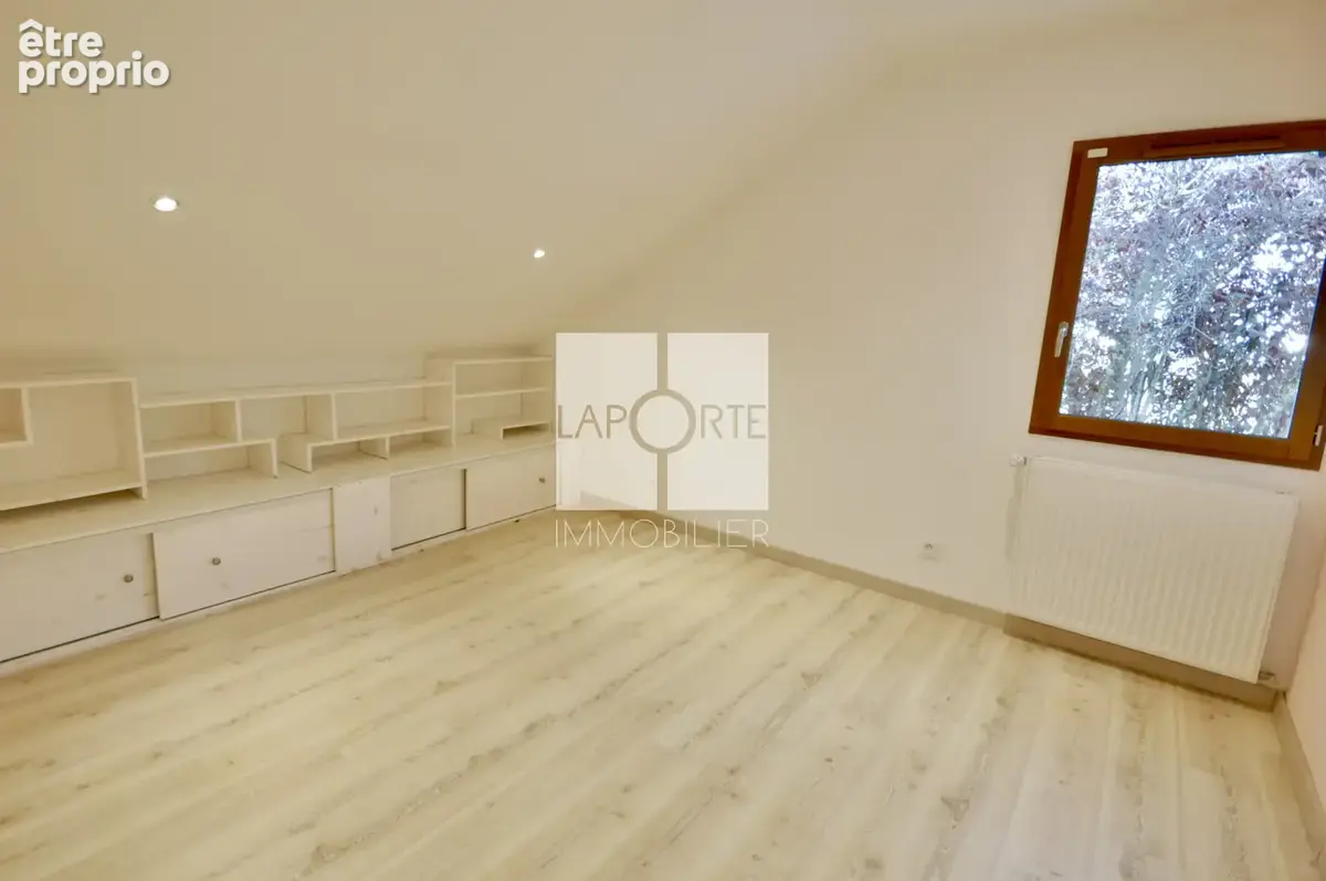 THORENS-GLIÈRES   170 m2 de surface totale   124 m2 habitables   5 chambres   terrain 801 m2   piscine   pompe - photo 10