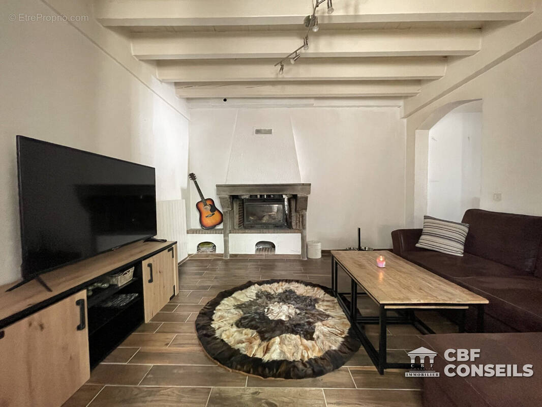 Maison à LA ROCHE-BLANCHE