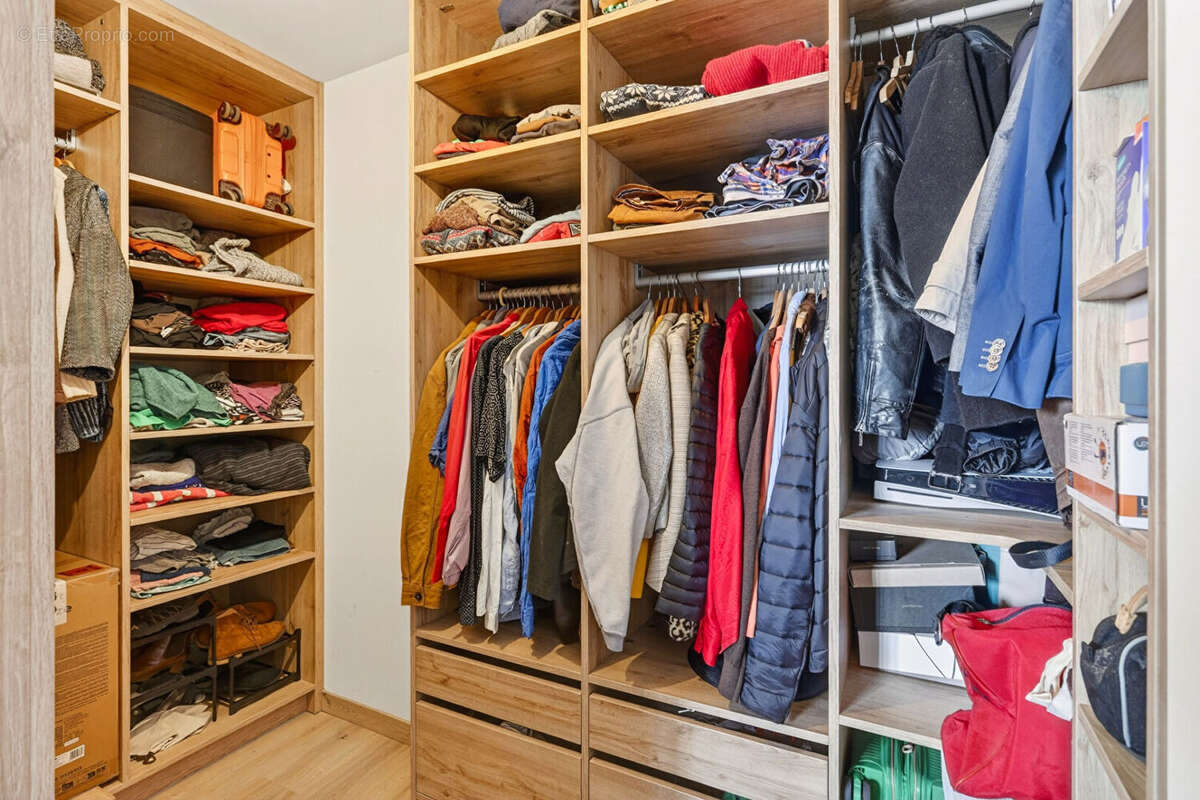 Appartement à COLOMBES