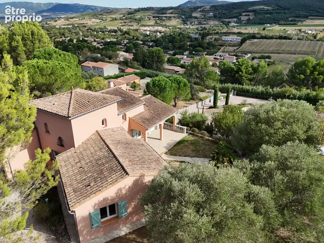 Élégante villa avec vues panoramiques, piscine et jardin méditerranéen – Limoux - photo 17