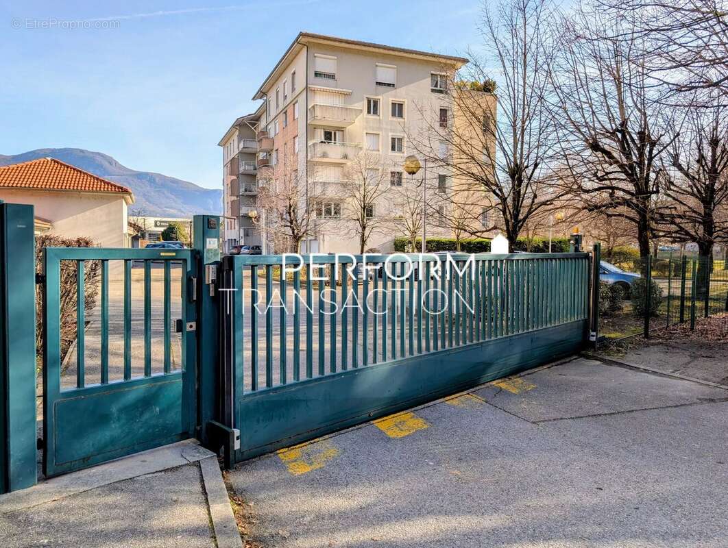 Appartement à SASSENAGE