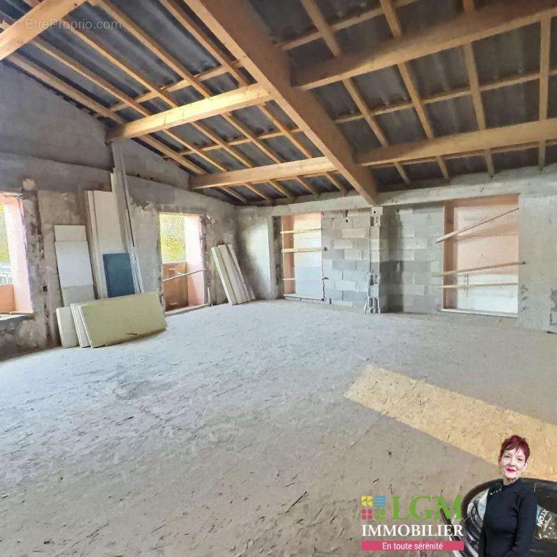 Appartement à ROQUEBILLIERE