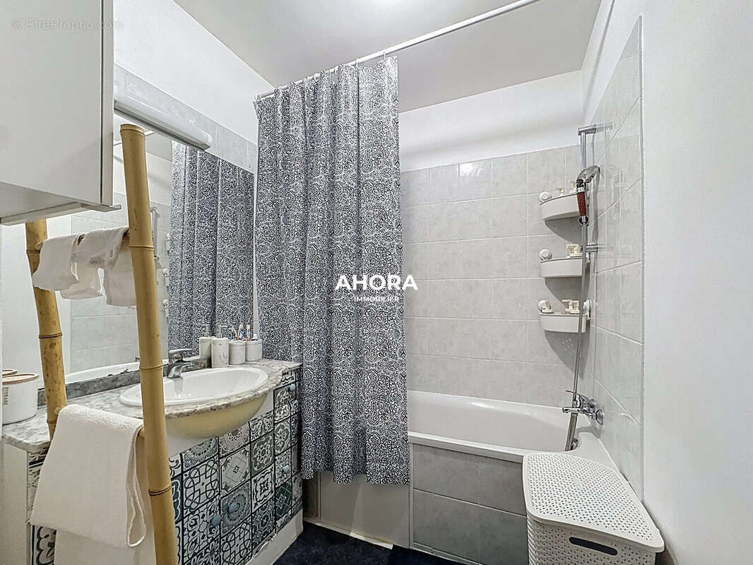 Appartement à MARSEILLE-10E