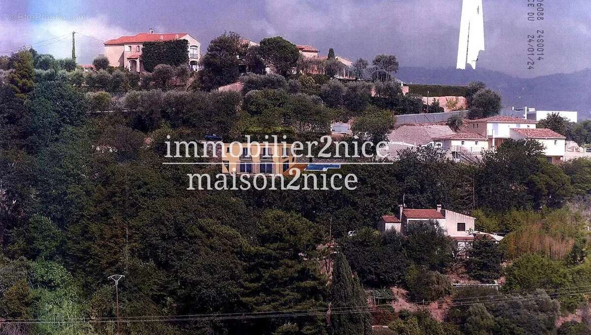 Terrain à NICE