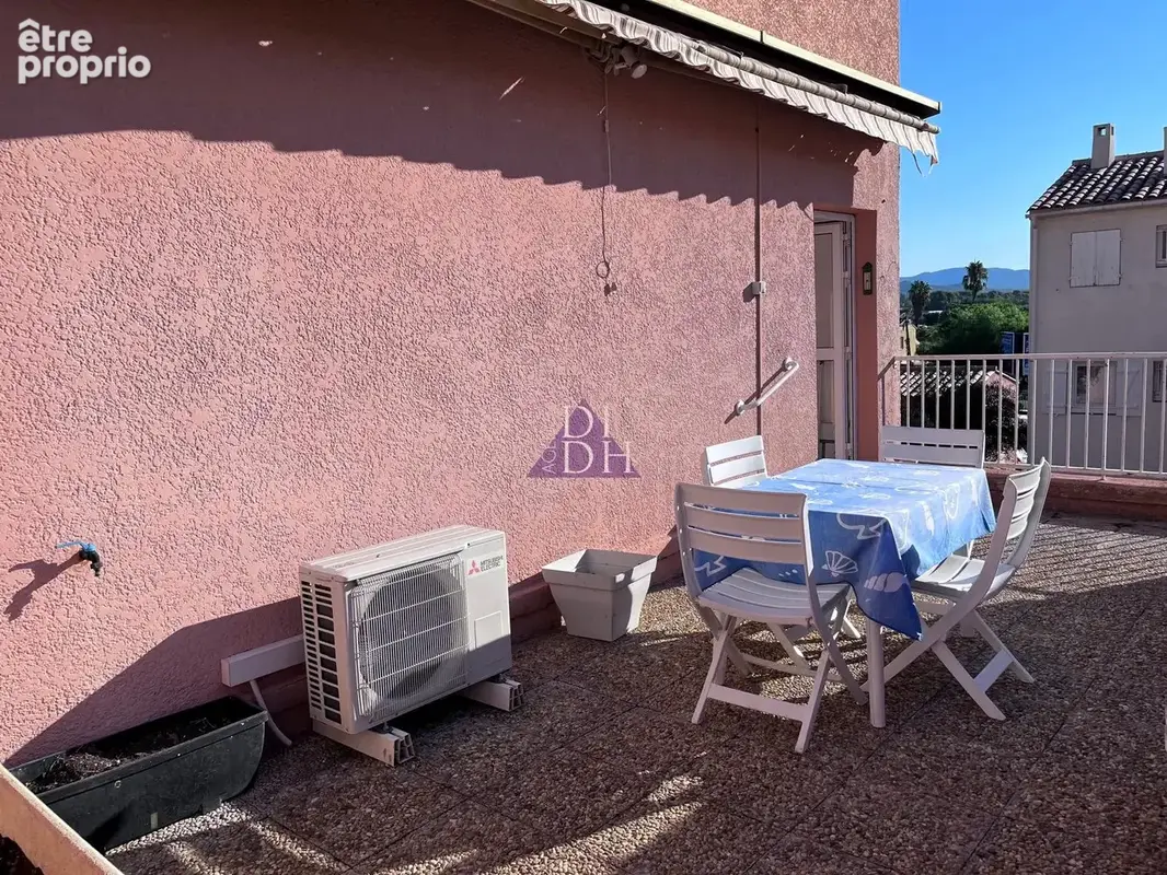 Photo Appartement à Hyeres au prix de 165 000€