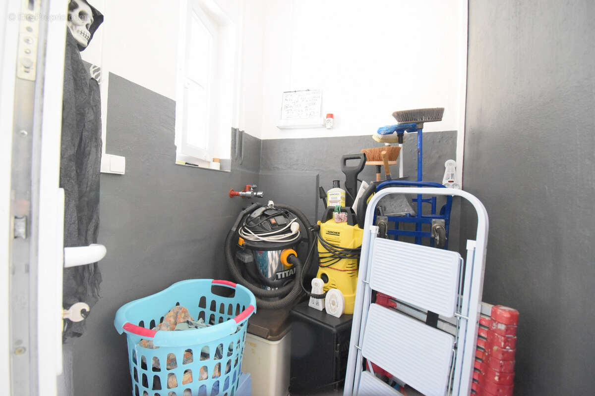 Maison à VILLENEUVE-SUR-ALLIER