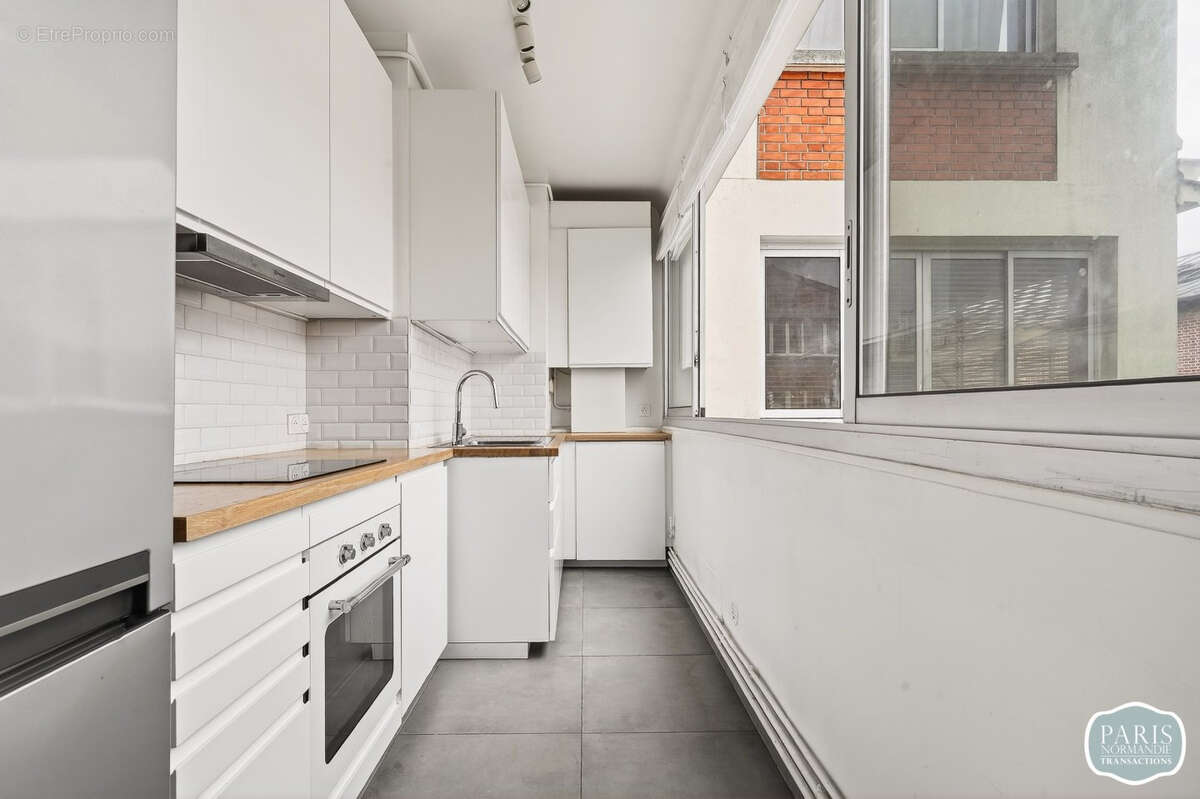 Appartement à PARIS-10E