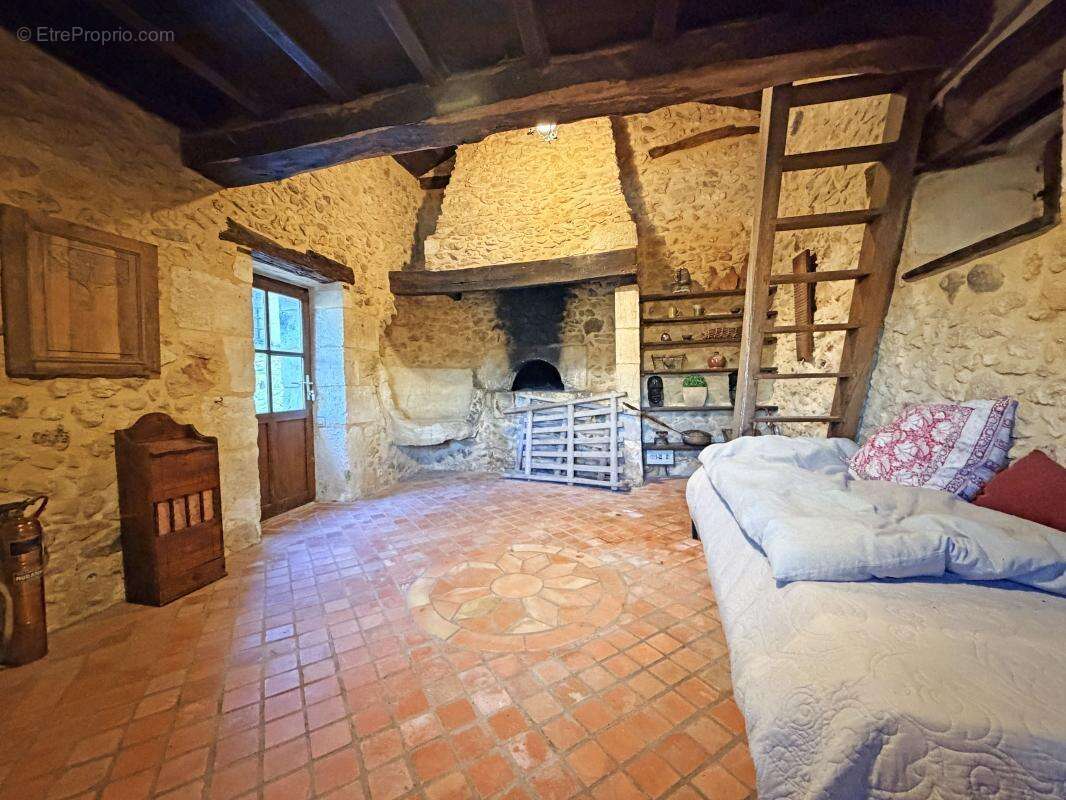 Maison à SAINT-MAIME-DE-PEREYROL