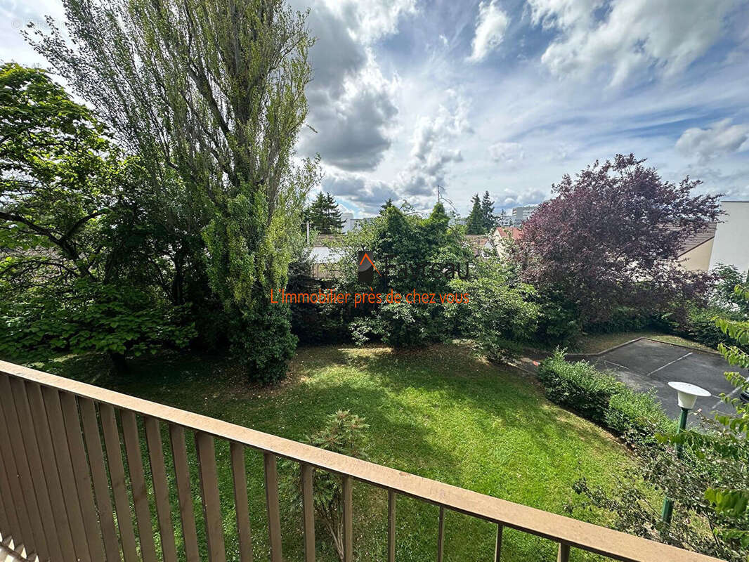 Appartement à L&#039;HAY-LES-ROSES