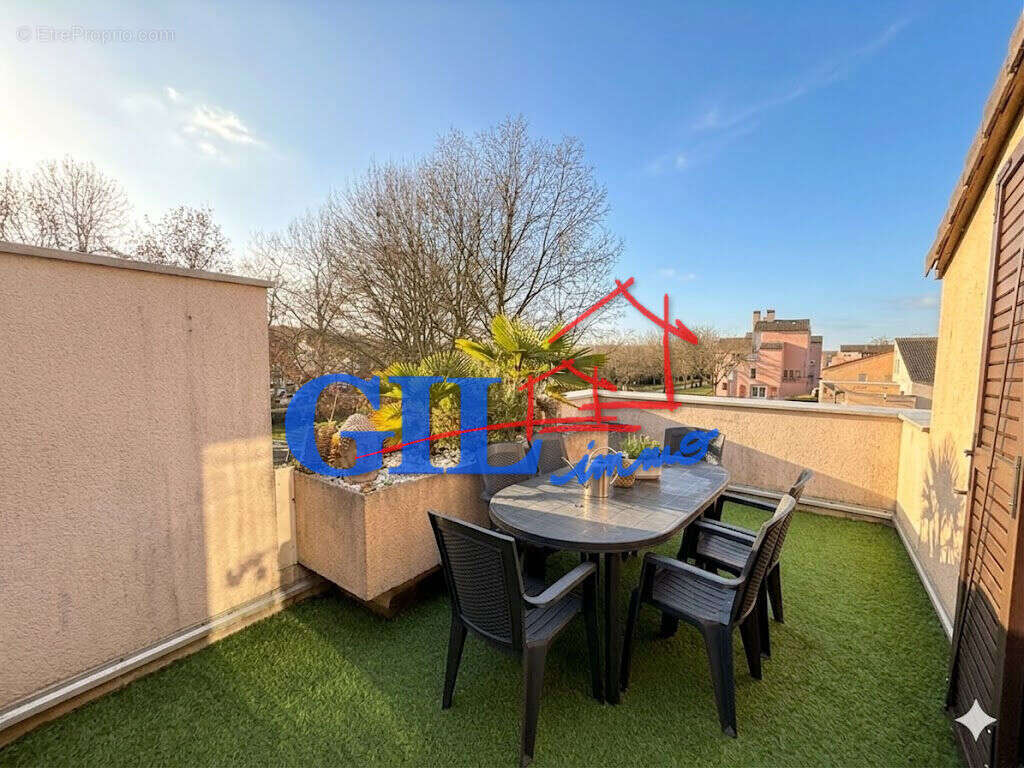Appartement à NANDY