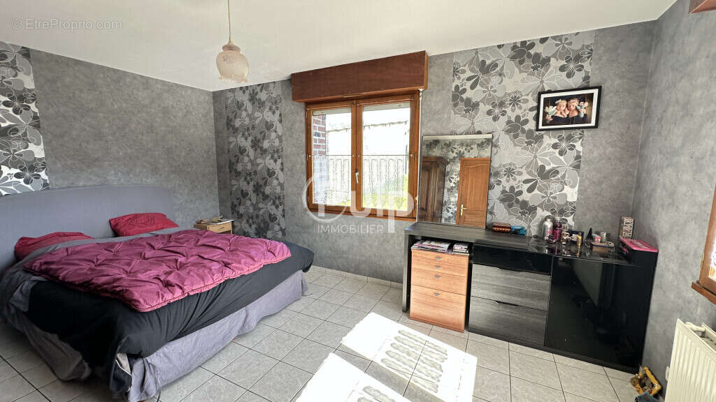 Maison à BRUAY-LA-BUISSIERE