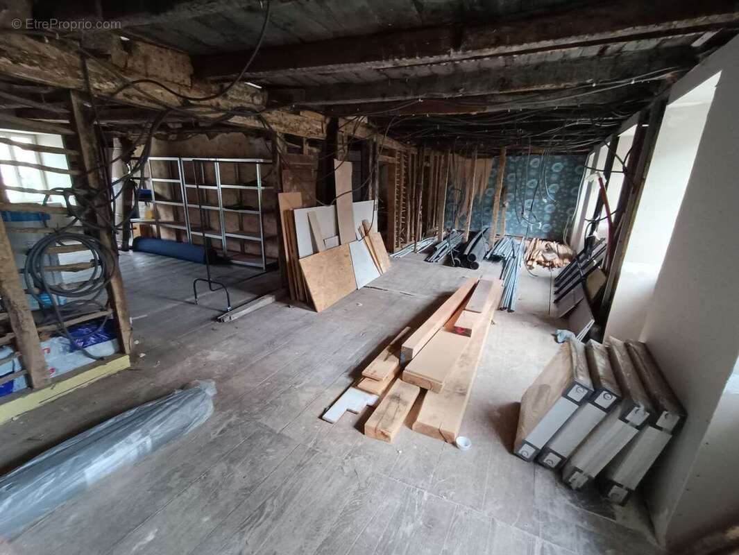 Appartement 300 m² à Correze  - photo 17