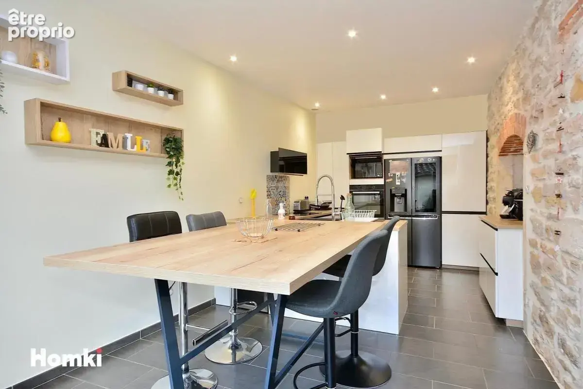 Maison/Villa T5 de 138 m² à Villefranche-sur-Saône 69400 - photo 4