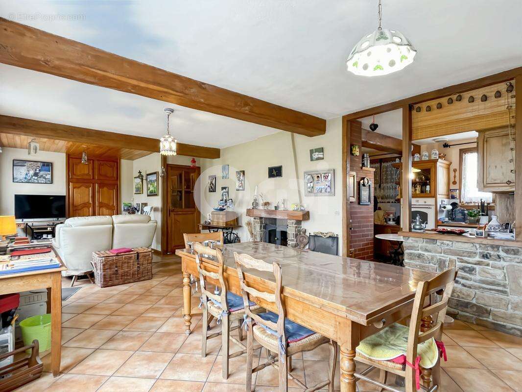 Maison à FRESNEY
