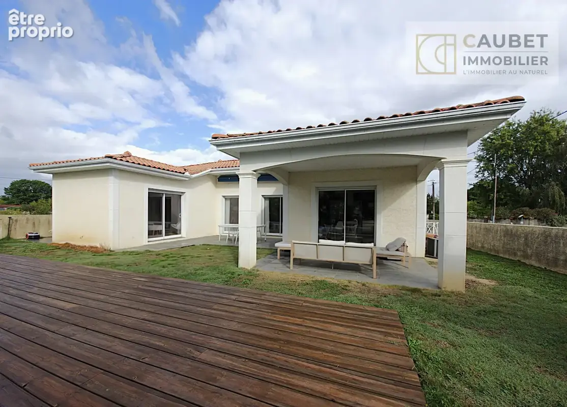 SOUES – Maison 5 pièces de plain-pied de 147m² avec piscine et sous-sol – DPE A - photo 4